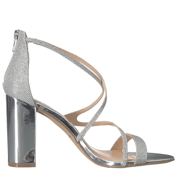 Jewel Badgley Mischka women’s heels - Picture 2 of 10